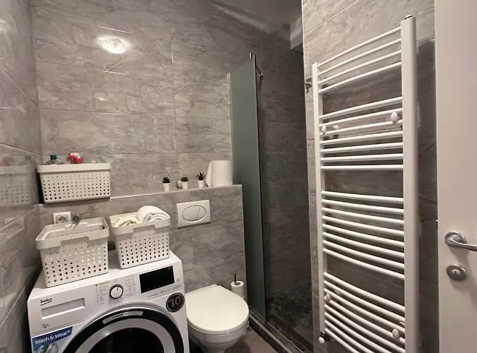 Kashmir * גולובאץ